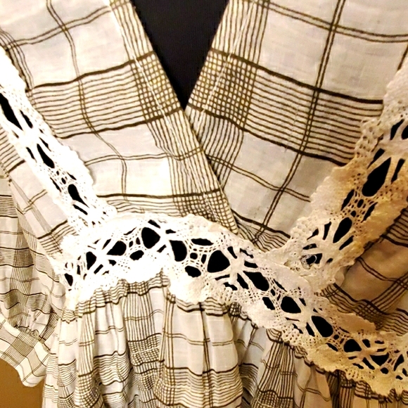 FREE PEOPLE TIME OUT LACE TUNIC BLOUSE - Picture 9 of 12